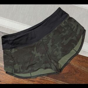Lululemon Speed Up Shorts Camo